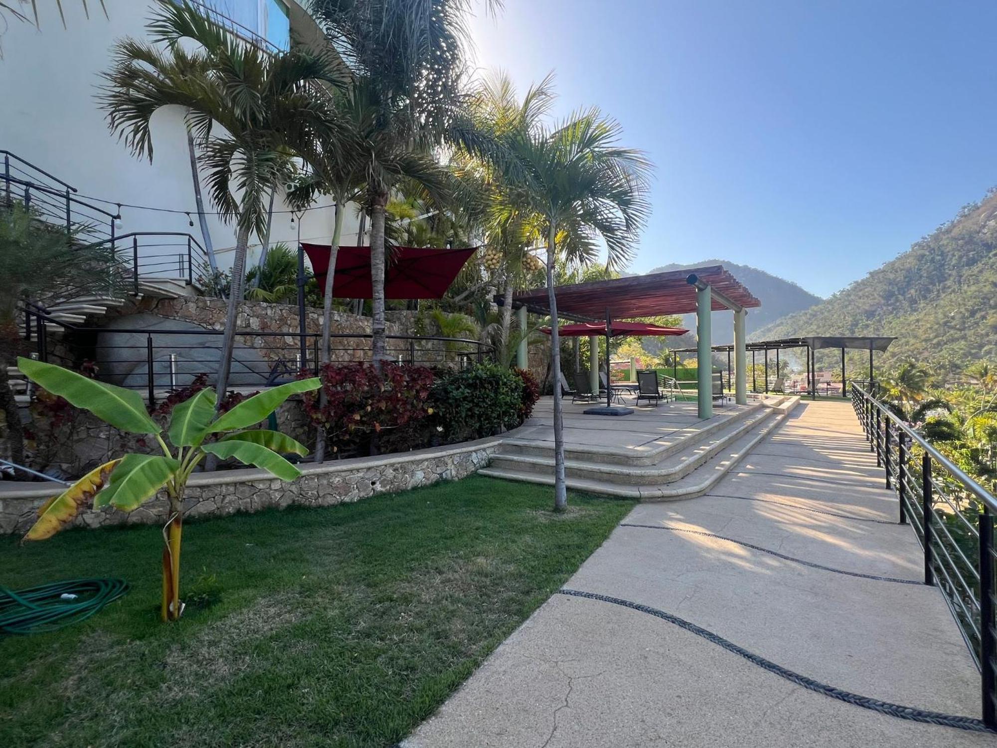 Family Vacation Home, 10 Miles From Downtown Pv Romantic Zone, Ocean Frontage Apartment Puerto Vallarta