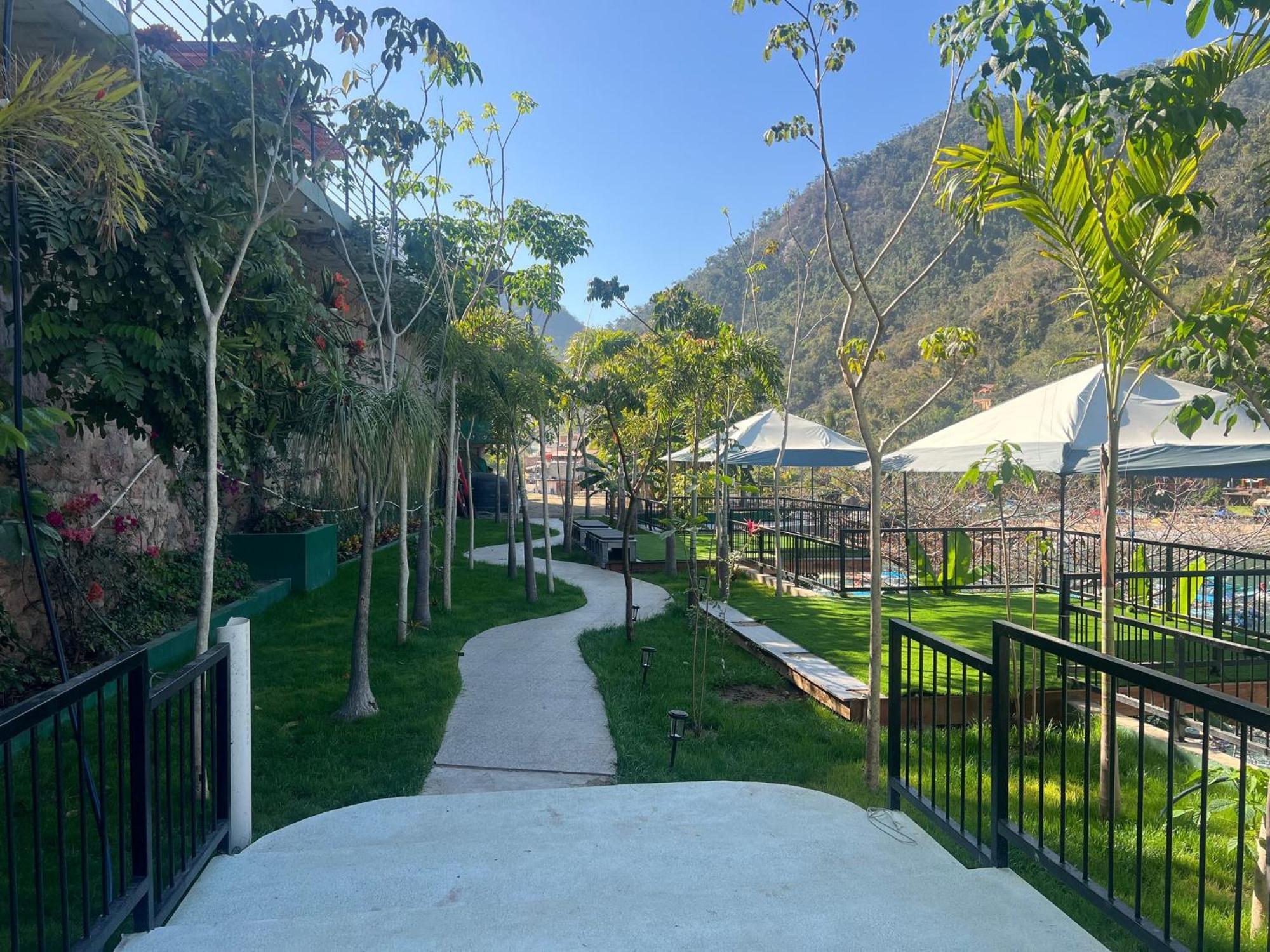 Family Vacation Home, 10 Miles From Downtown Pv Romantic Zone, Ocean Frontage
