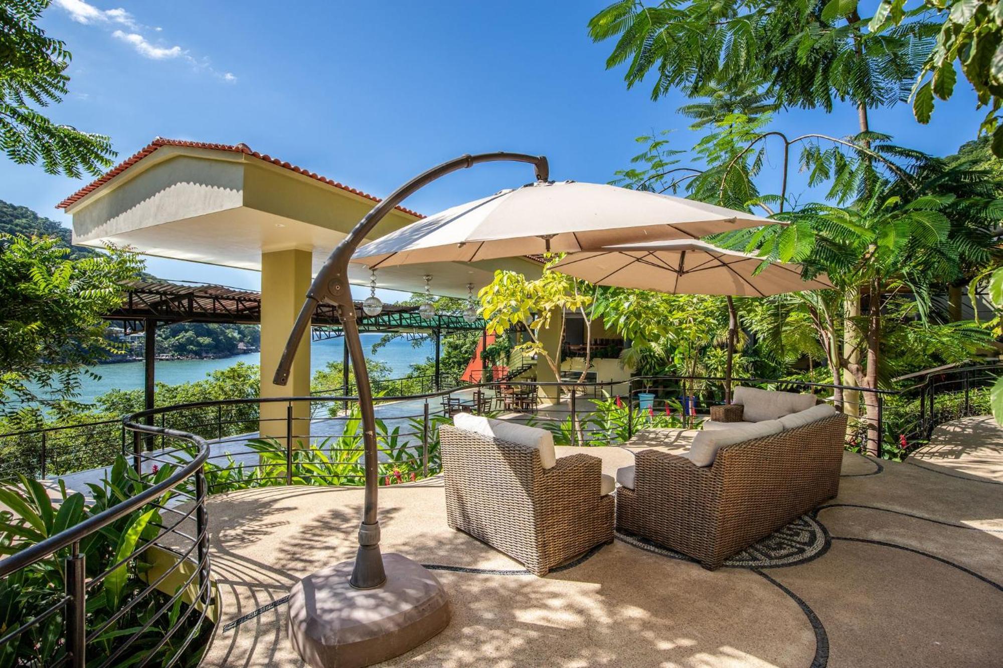 Apartment Family Vacation Home, 10 Miles From Downtown Pv Romantic Zone, Ocean Frontage Puerto Vallarta