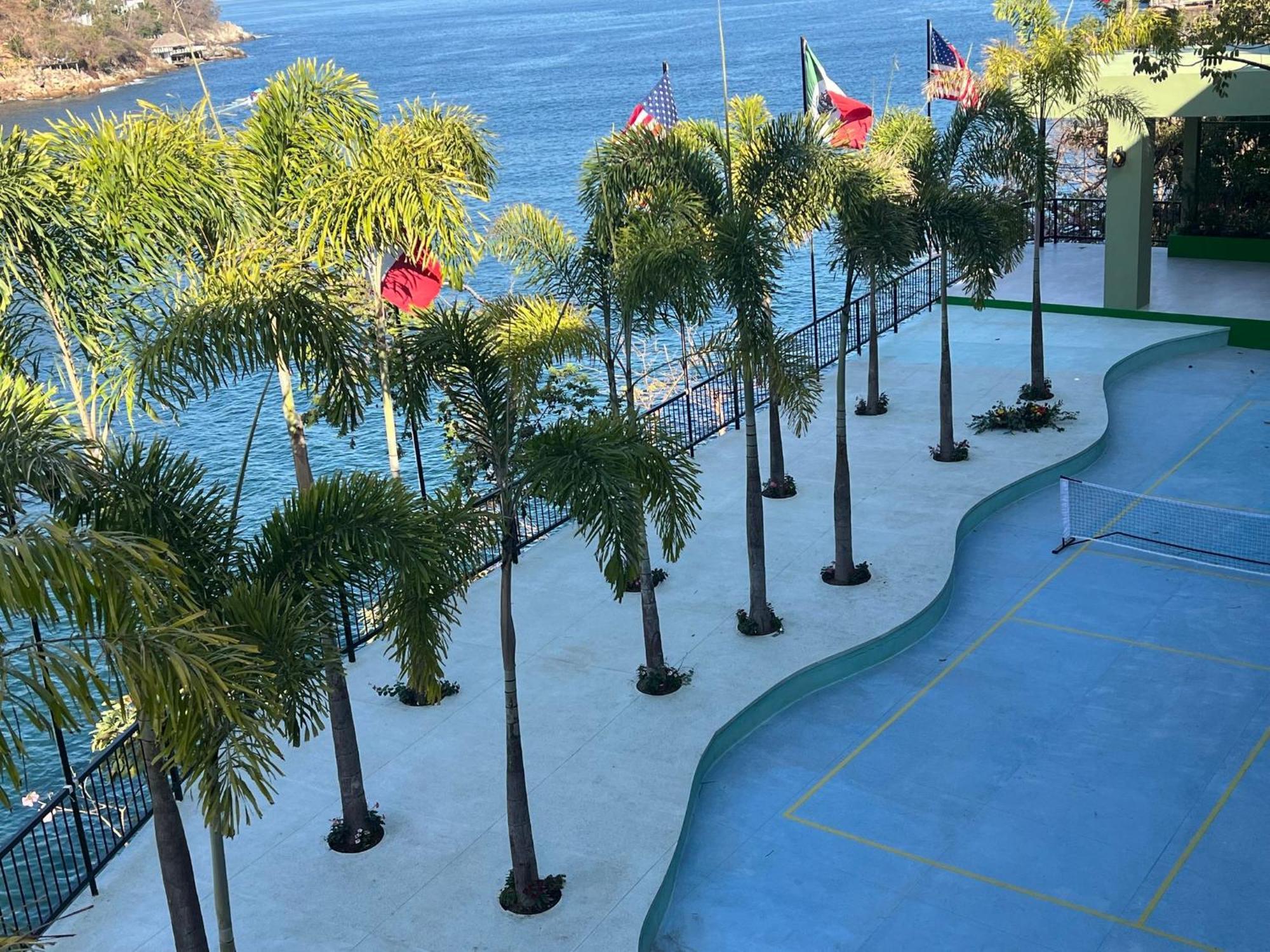 Apartment Family Vacation Home, 10 Miles From Downtown Pv Romantic Zone, Ocean Frontage